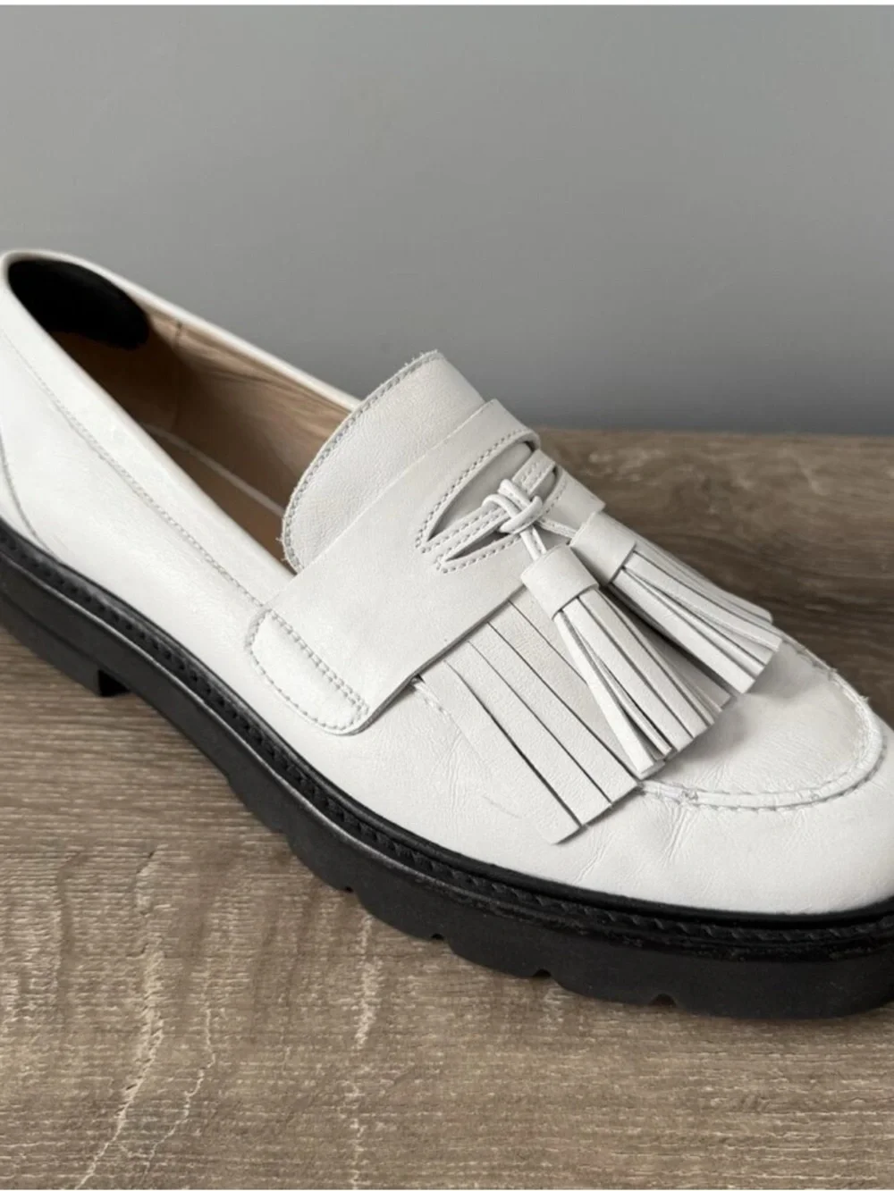 Stuart Weitzman White Leather Tassel Fringe Loafers with Black Lug Sole - Picture 3 of 3